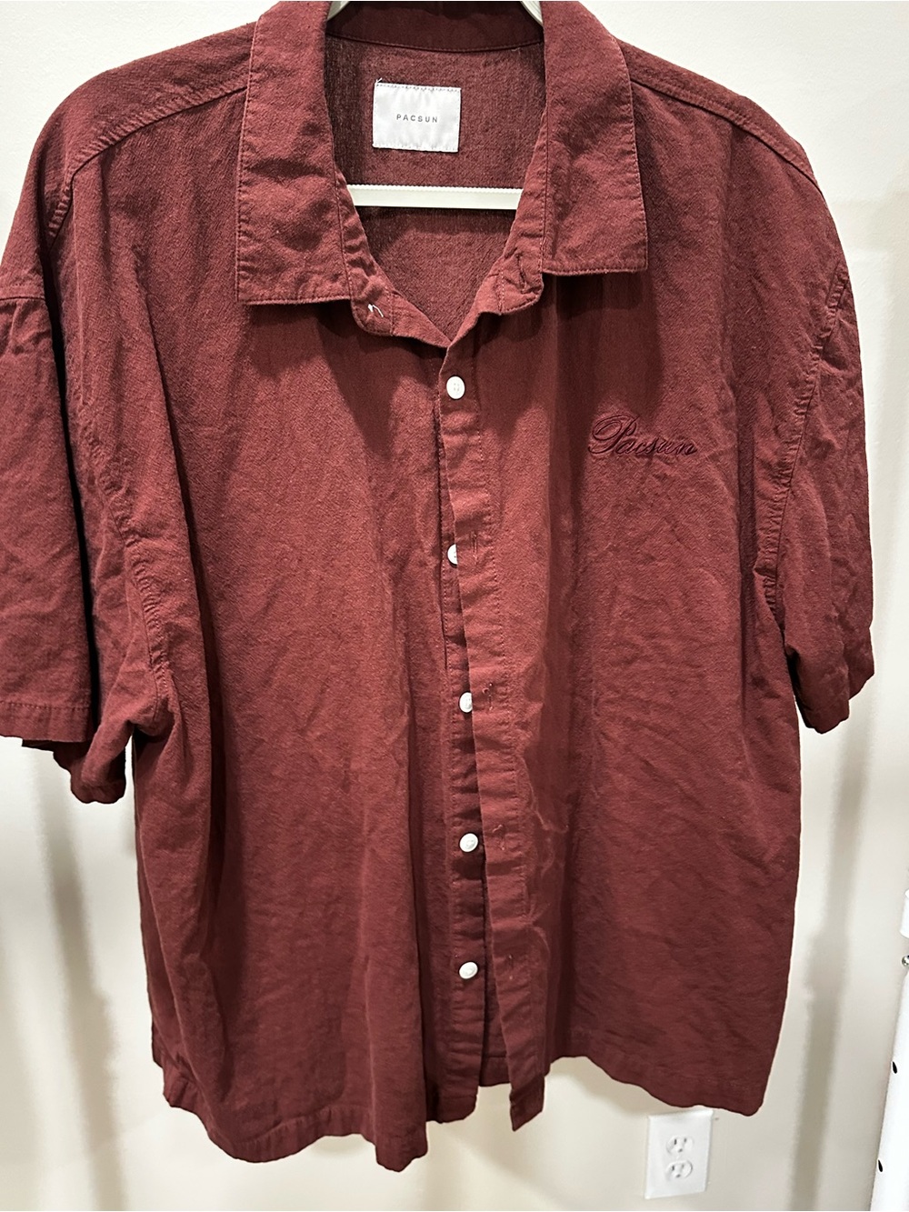 PacSun Short Sleeve Button-Up Shirt in Rust
